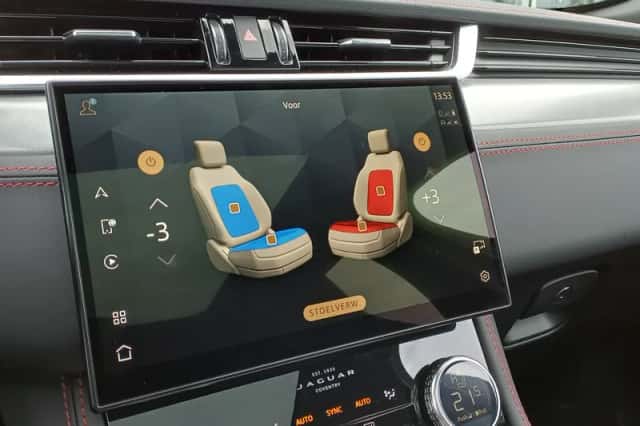 Jaguar F-Pace (2021) thumbnail 9