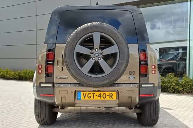 Land Rover Defender (2020) thumbnail 27