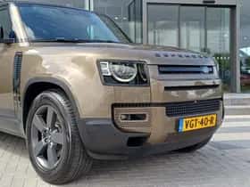 Land Rover Defender (2020) thumbnail 29