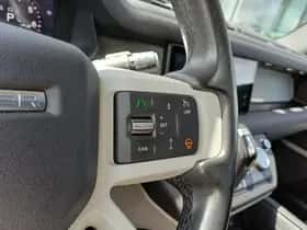 Land Rover Defender (2020) thumbnail 4