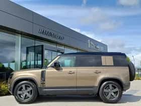 Land Rover Defender (2020) thumbnail 9
