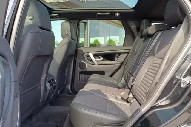 Land Rover Discovery Sport (2026) thumbnail 11