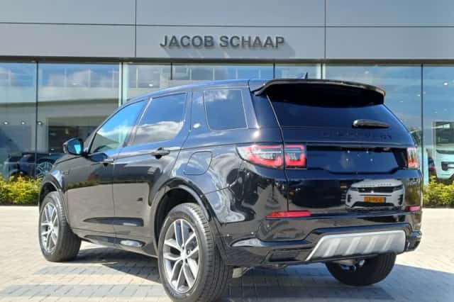 Land Rover Discovery Sport (2026) thumbnail 5