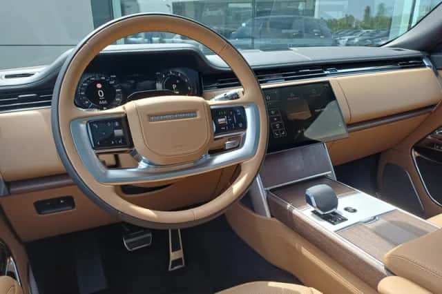 Land Rover Range Rover (2026) thumbnail 2