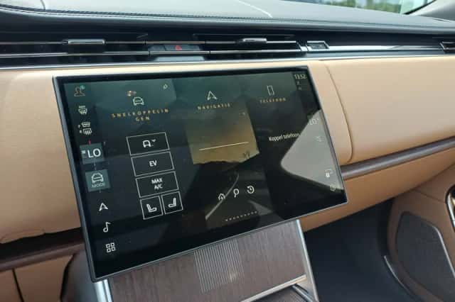 Land Rover Range Rover (2026) thumbnail 18