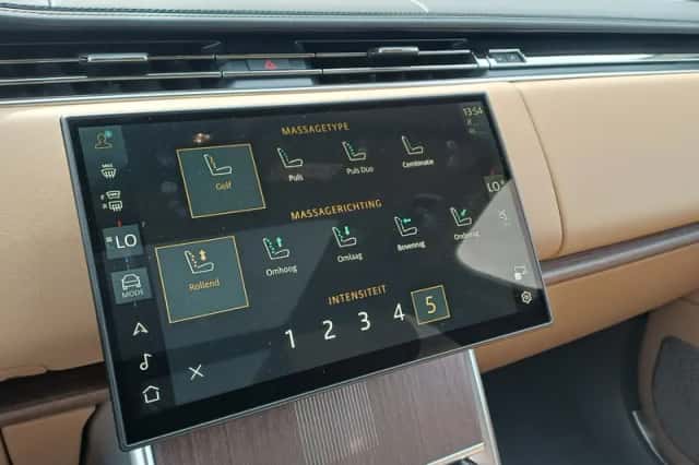 Land Rover Range Rover (2026) thumbnail 8