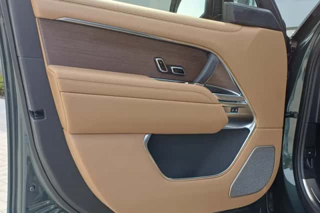 Land Rover Range Rover (2026) thumbnail 9