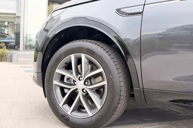 Land Rover Discovery Sport (2026) thumbnail 24