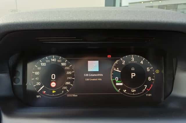 Land Rover Discovery Sport (2026) thumbnail 32