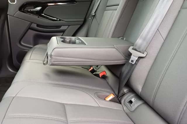 Land Rover Range Rover Evoque (2026) thumbnail 11