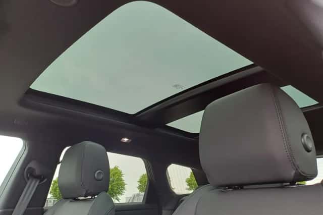 Land Rover Range Rover Evoque (2026) thumbnail 18