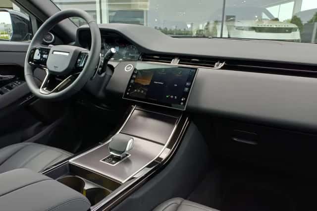 Land Rover Range Rover Evoque (2026) thumbnail 29