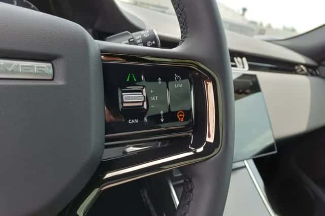 Land Rover Range Rover Evoque (2026) thumbnail 4