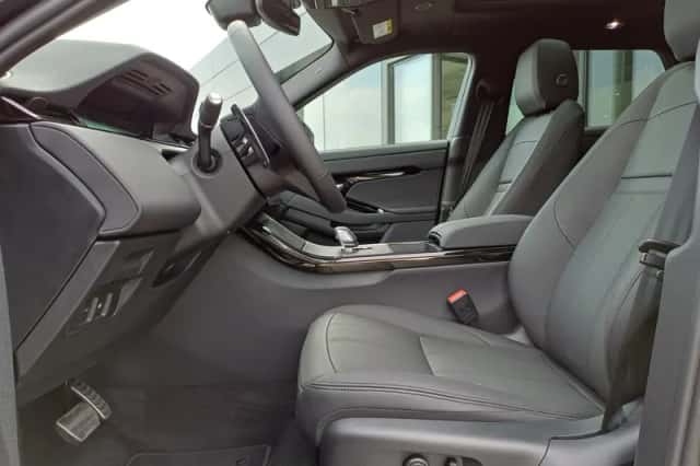 Land Rover Range Rover Evoque (2026) thumbnail 6