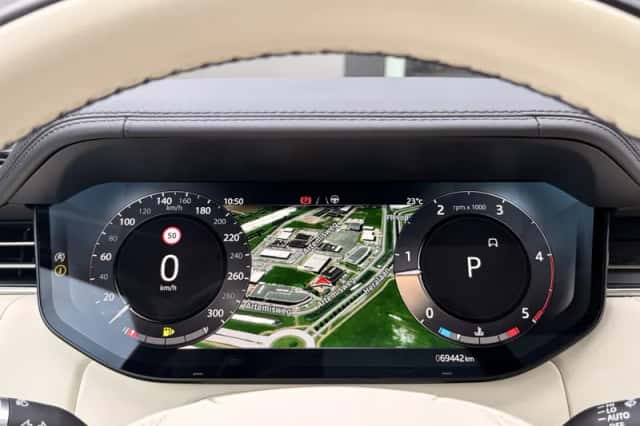 Land Rover Range Rover (2022) thumbnail 46
