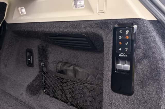 Land Rover Range Rover (2022) thumbnail 22
