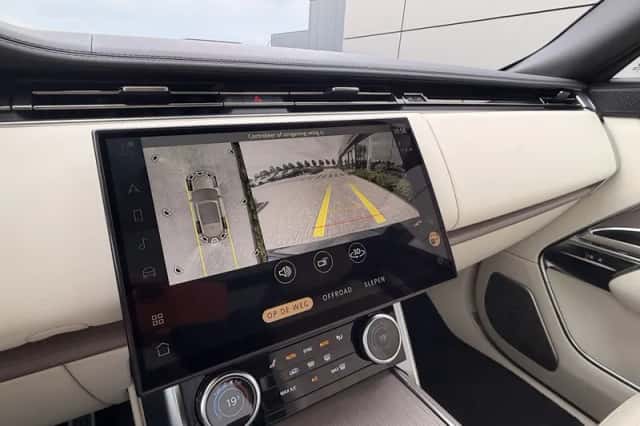 Land Rover Range Rover (2022) thumbnail 27