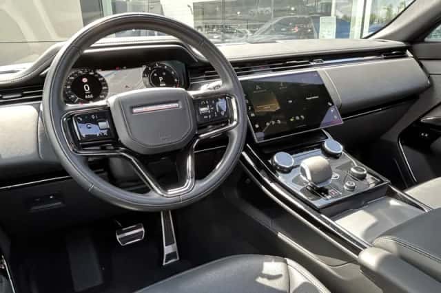 Land Rover Range Rover Sport (2023) thumbnail 2