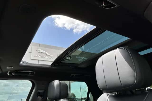 Land Rover Range Rover Sport (2023) thumbnail 4
