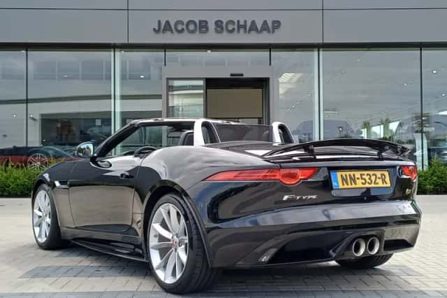 Jaguar F-Type (2016) thumbnail 4