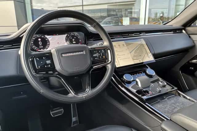 Land Rover Range Rover Sport (2023) thumbnail 2