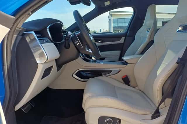 Jaguar F-Pace (2022) thumbnail 6