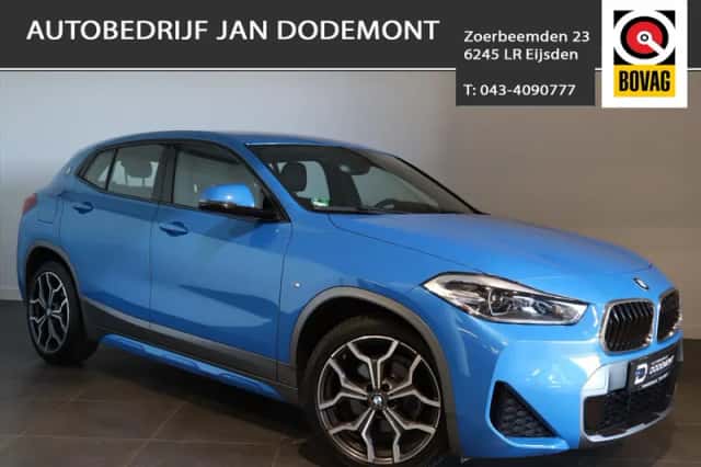 BMW X2 (2021) thumbnail 2