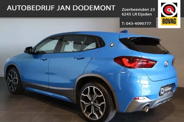 BMW X2 (2021) thumbnail 4
