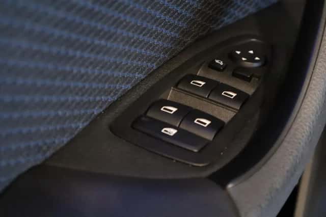 BMW X2 (2021) thumbnail 5