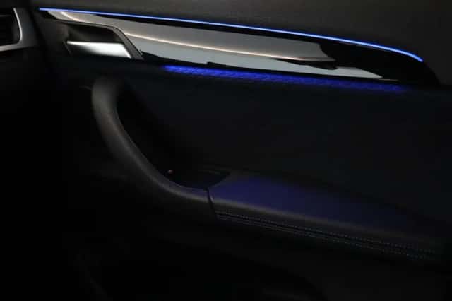 BMW X2 (2021) thumbnail 6