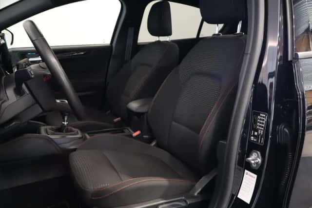 Ford Focus (2024) thumbnail 6