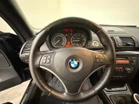 BMW 1-Serie (2009) thumbnail 16