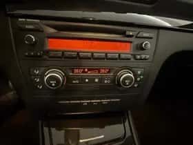 BMW 1-Serie (2009) thumbnail 18