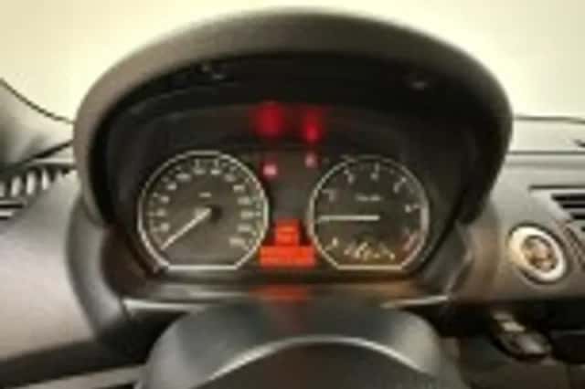 BMW 1-Serie (2009) thumbnail 32