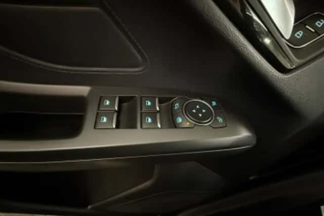 Ford Focus (2021) thumbnail 56