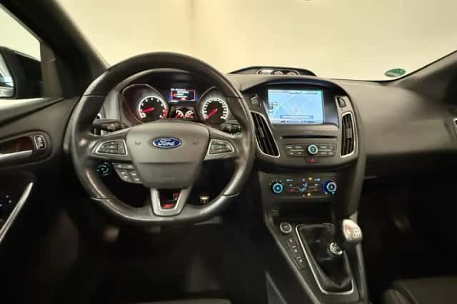 Ford Focus (2016) thumbnail 14