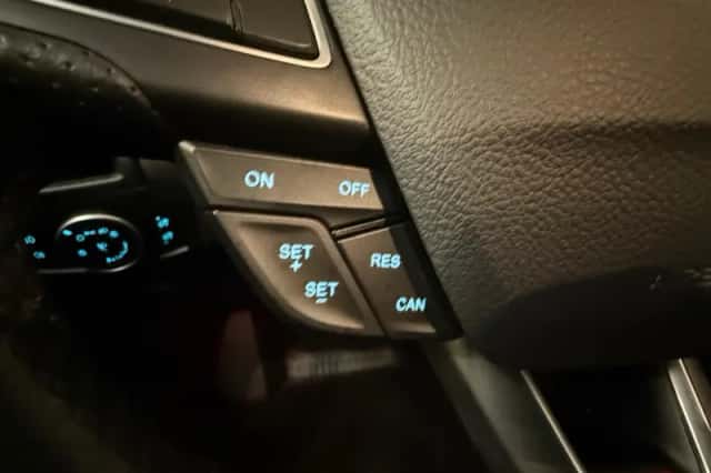 Ford Focus (2016) thumbnail 17