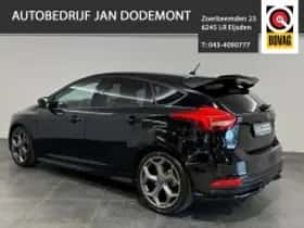 Ford Focus thumbnail 4