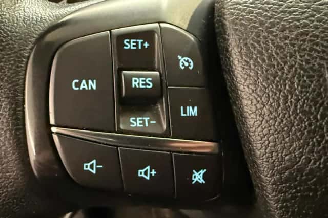 Ford Transit Custom (2019) thumbnail 16
