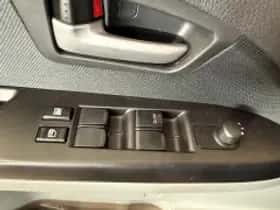 Suzuki SX4 (2007) thumbnail 5