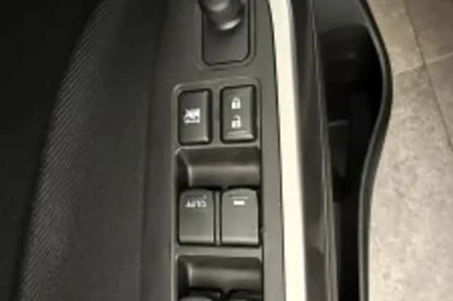 Suzuki Vitara (2023) thumbnail 49