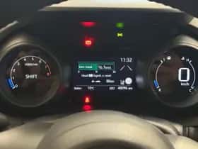 Toyota Yaris thumbnail 16