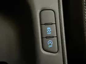 Toyota Yaris thumbnail 24