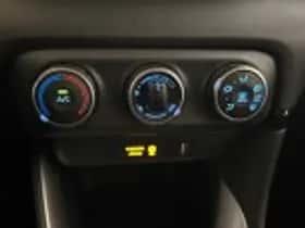 Toyota Yaris thumbnail 40