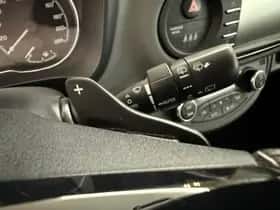 Toyota Yaris thumbnail 17