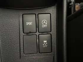 Toyota Yaris thumbnail 24