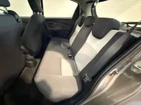 Toyota Yaris thumbnail 25