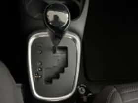 Toyota Yaris thumbnail 43
