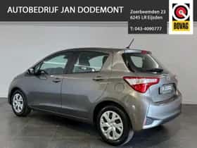 Toyota Yaris thumbnail 10
