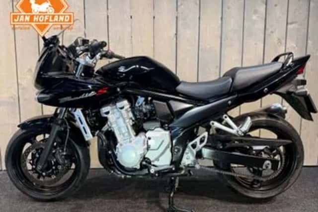 Suzuki GSF (2008) thumbnail 4